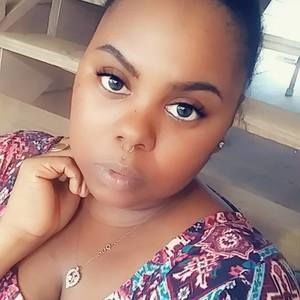 Meet your Posher, Ebony